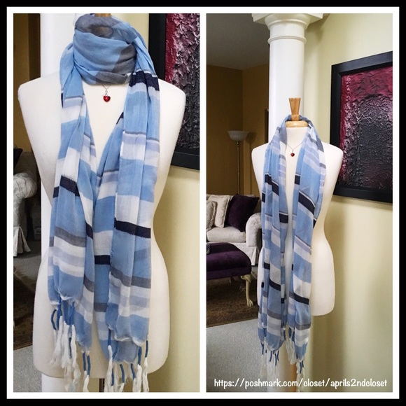 STEVE MADDEN WRAP BLANKET SCARF - Picture 2 of 5